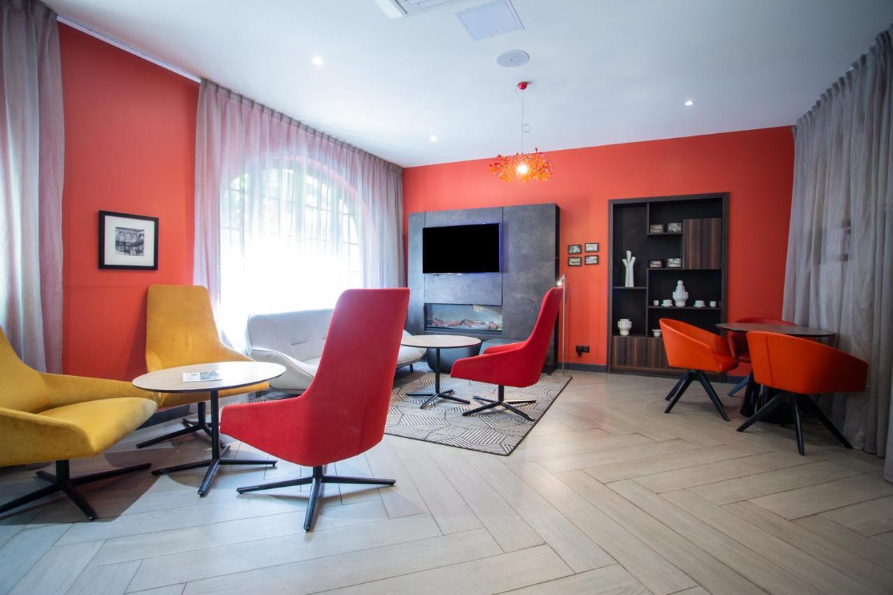 Mercure Paris Ouest Saint Germain Екстериор снимка
